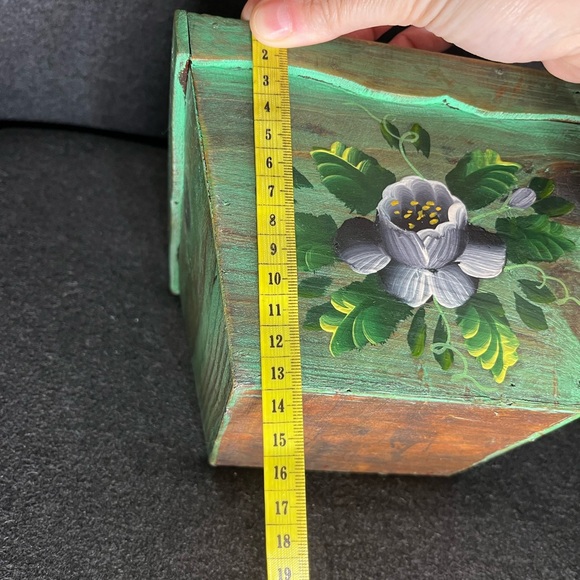 Wooden rustic flower box - Picture 7 of 9